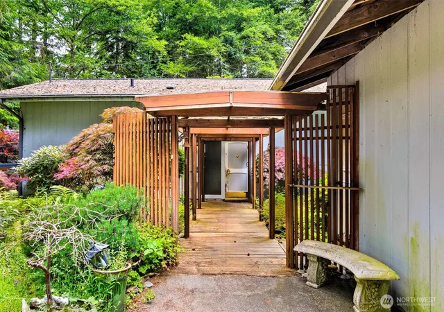 Photo 3 of Single family home for sale at 723 N 10th Street, Montesano, WA 98563 | MLS# NWM2550011 | Listing updated on 2026-09-29