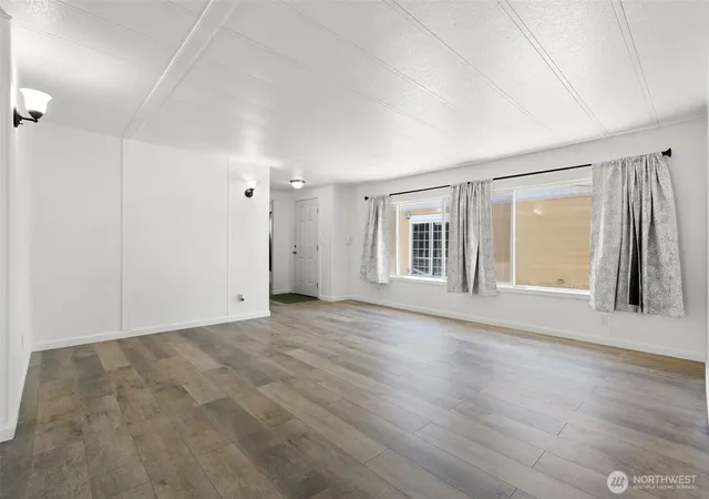 Photo 3 of Manufactured home for sale at 1900 Broadway Ave #11, Hoquiam, WA 98550 | MLS# NWM2550014 | Listing updated on 2026-09-30