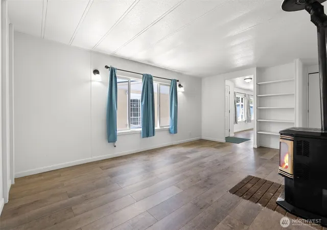 Photo 4 of Manufactured home for sale at 1900 Broadway Ave #11, Hoquiam, WA 98550 | MLS# NWM2550014 | Listing updated on 2026-09-30