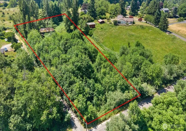 Photo 4 of Sale Pending at 1 SE -xxx 224th St, Kent, WA 98042 | MLS# NWM2550017 | Listing updated on 2026-09-25