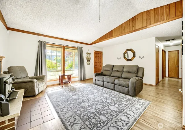 Photo 3 of Single family home for sale at 29311 33rd Avenue S, Auburn, WA 98001 | MLS# NWM2550035 | Listing updated on 2026-09-22