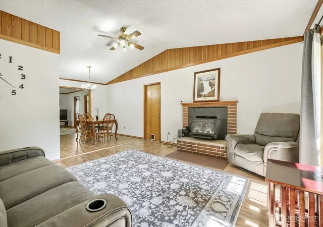 Photo 4 of Single family home for sale at 29311 33rd Avenue S, Auburn, WA 98001 | MLS# NWM2550035 | Listing updated on 2026-09-22