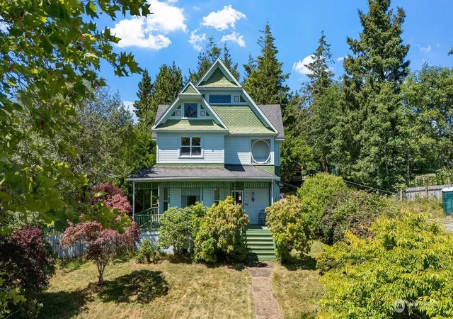 Photo 1 of Single family home for sale at 516 Cedar St, Ilwaco, WA 98624 | MLS# NWM2550065 | Listing updated on 2026-10-01