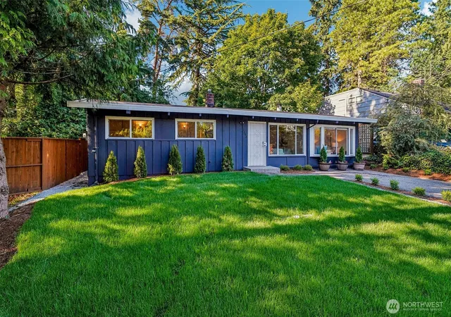 Photo 1 of Single family home for sale at 1208 Ne Northgate Way, Seattle, WA 98125 | MLS# NWM2550084 | Listing updated on 2026-09-22