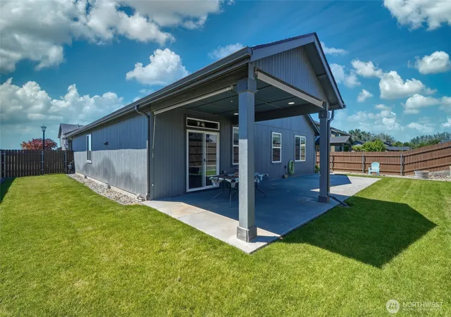 Photo 2 of Sale Pending at 1471 Sw Greeley St, College Place, WA 99324 | MLS# NWM2550113 | Listing updated on 2026-09-25