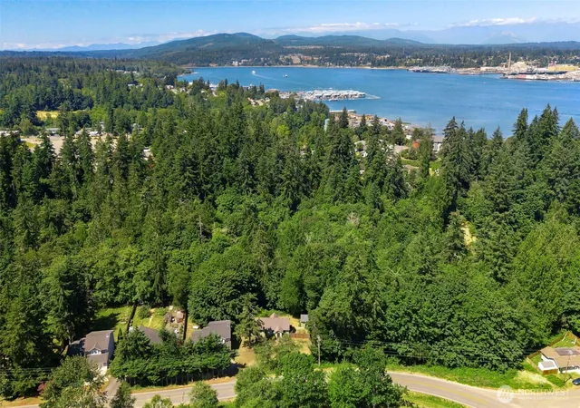 Photo 3 of Sale Pending at 932 Retsil Rd, Port Orchard, WA 98366 | MLS# NWM2550123 | Listing updated on 2026-09-26