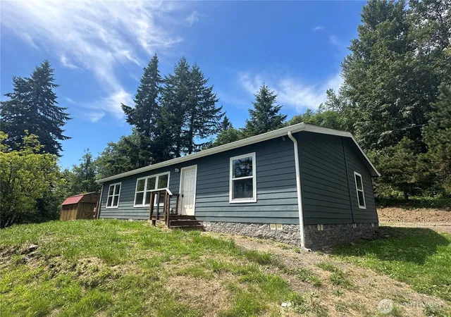 Photo 2 of Sale Pending at 3321 Mt Pleasant Rd, Kelso, WA 98626 | MLS# NWM2550143 | Listing updated on 2026-09-21