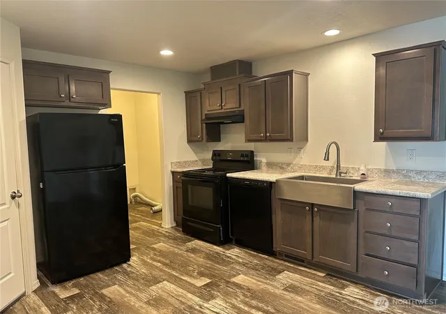 Photo 4 of Sale Pending at 3321 Mt Pleasant Rd, Kelso, WA 98626 | MLS# NWM2550143 | Listing updated on 2026-09-21
