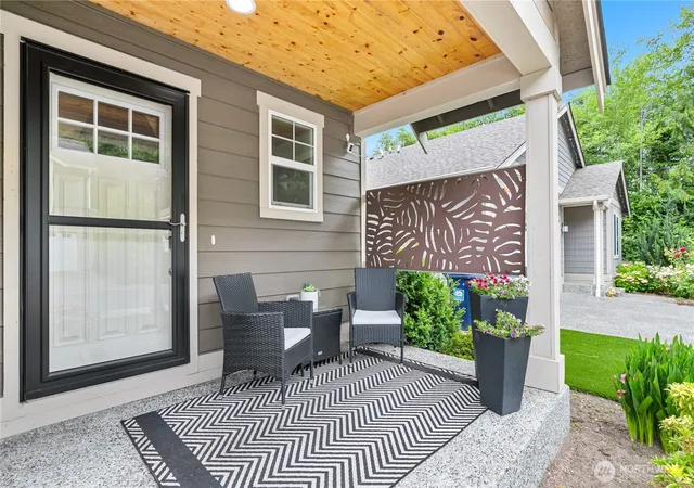 Photo 2 of Single family home for sale at 702 Kodiak Ln, Bellingham, WA 98226 | MLS# NWM2550178 | Listing updated on 2026-09-22