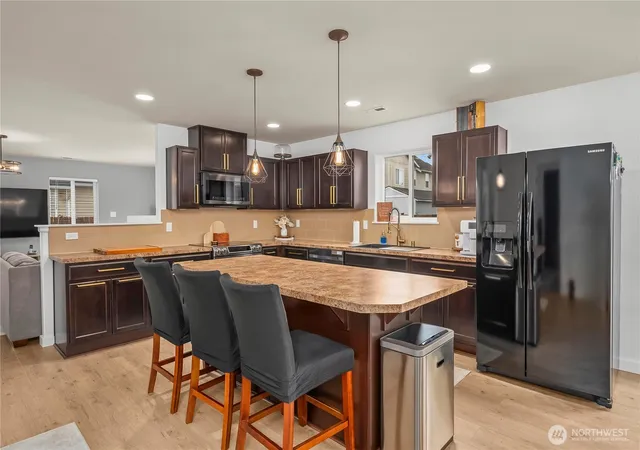 Photo 4 of Single family home for sale at 1313 Daffodil Ave NE, Orting, WA 98360 | MLS# NWM2550195 | Listing updated on 2026-09-29