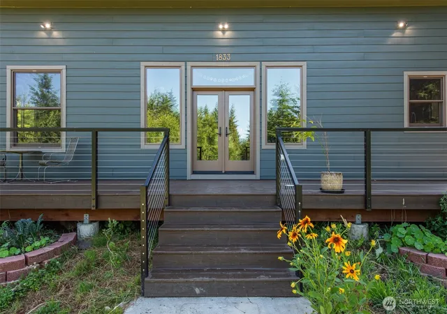 Photo 4 of Single family home for sale at 1833 Eaglemount Rd, Port Townsend, WA 98368 | MLS# NWM2550229 | Listing updated on 2026-09-17