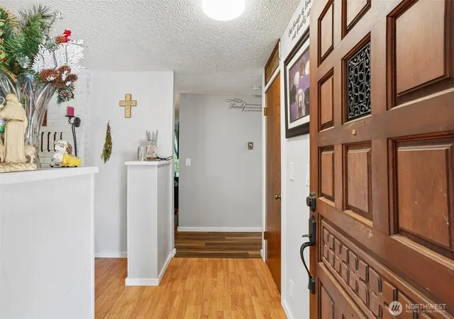 Photo 3 of Single family home for sale at 103 N 21st Avenue, Kelso, WA 98626 | MLS# NWM2550240 | Listing updated on 2026-09-22