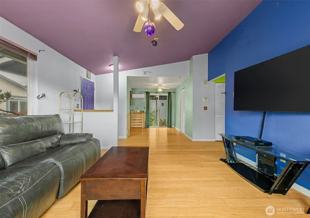 Photo 3 of Single family home for sale at 818 Berne Ln Se, Olympia, WA 98513 | MLS# NWM2550252 | Listing updated on 2026-10-01