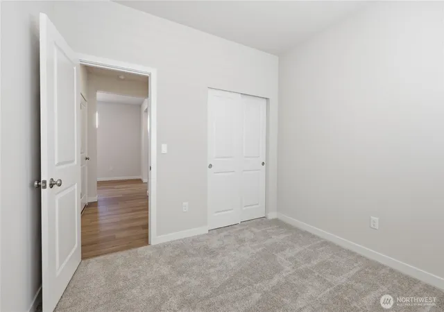 Photo 4 of Single family home for sale at 3974 Mccormick Village Dr, Bremerton, WA 98312 | MLS# NWM2550261 | Listing updated on 2026-09-22