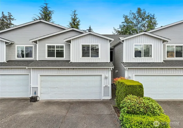 Photo 2 of Townhouse for sale at 14607 52nd Avenue W #609, Edmonds, WA 98026 | MLS# NWM2550284 | Listing updated on 2026-09-23