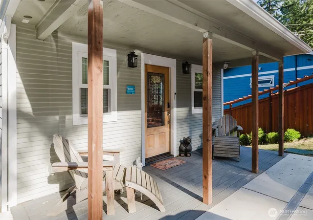 Photo 2 of Single family home for sale at 8022 Long Lake Rd Se, Port Orchard, WA 98367 | MLS# NWM2550323 | Listing updated on 2026-10-08