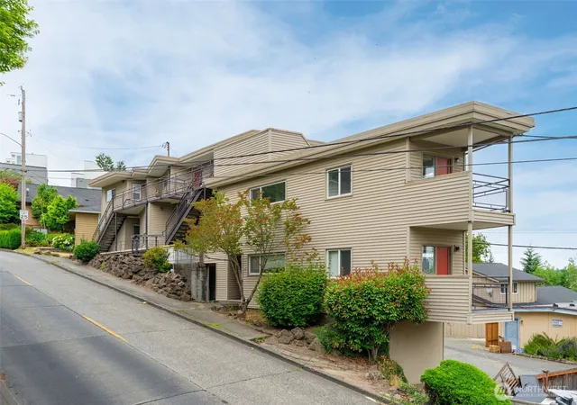 Photo 2 of Sale Pending at 650 W Bertona St, Seattle, WA 98119 | MLS# NWM2550329 | Listing updated on 2026-08-09