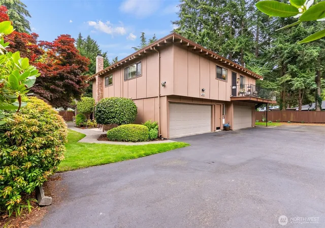 Photo 3 of Sale Pending at 2826 Garden Ct #B, Steilacoom, WA 98388 | MLS# NWM2550346 | Listing updated on 2026-09-21