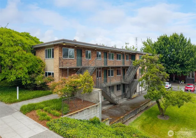 Multi family home for sale at 34 W Cremona St, Seattle, WA 98119 | MLS# NWM2550353