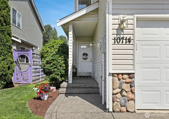 Photo 3 of Sale Pending at 10714 185th Avenue E, Bonney Lake, WA 98391 | MLS# NWM2550361 | Listing updated on 2026-09-15