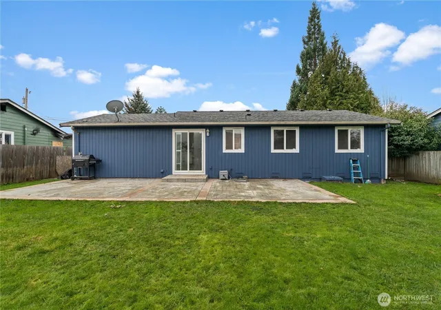 Photo 3 of Single family home for sale at 7631 273rd Street Nw, Stanwood, WA 98292 | MLS# NWM2550362 | Listing updated on 2026-09-22