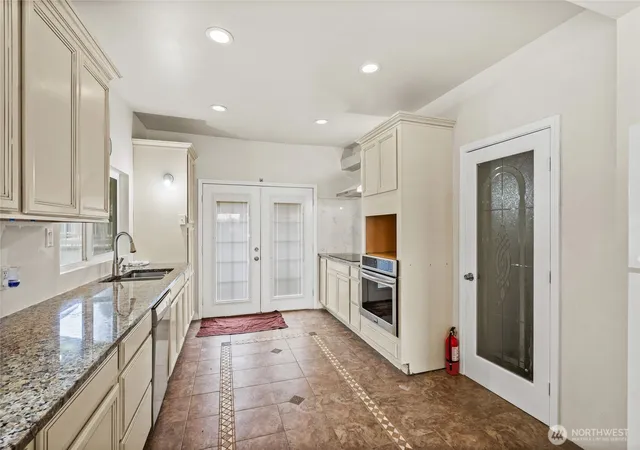 Photo 2 of Single family home for sale at 4012 Rucker Ave, Everett, WA 98201 | MLS# NWM2550375 | Listing updated on 2026-09-28