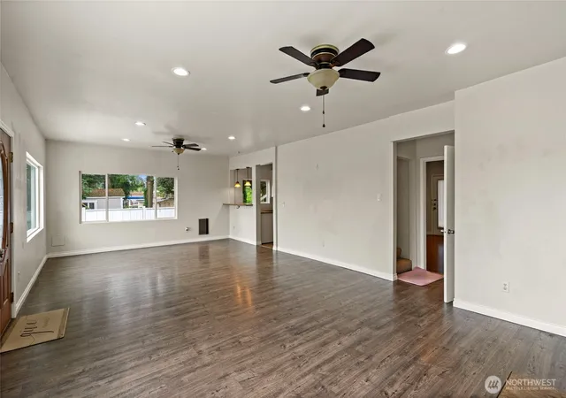 Photo 4 of Single family home for sale at 4012 Rucker Ave, Everett, WA 98201 | MLS# NWM2550375 | Listing updated on 2026-09-28