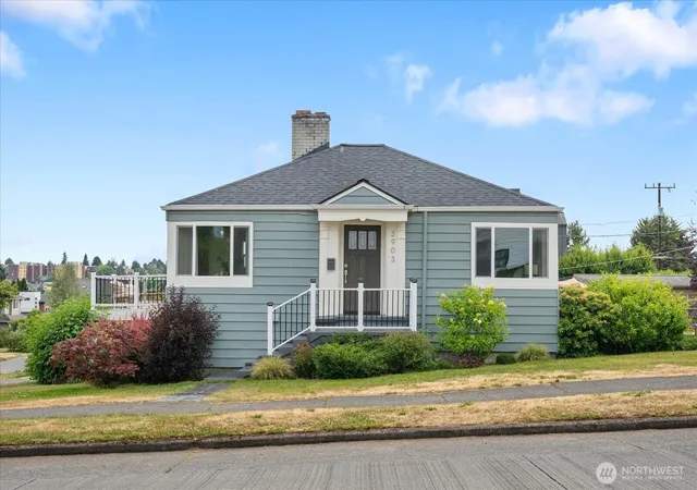 Photo 2 of Single family home for sale at 3903 Sw Dakota St, Seattle, WA 98116 | MLS# NWM2550387 | Listing updated on 2026-09-22