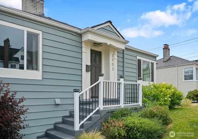 Photo 4 of Single family home for sale at 3903 SW Dakota St, Seattle, WA 98116 | MLS# NWM2550387 | Listing updated on 2026-09-22