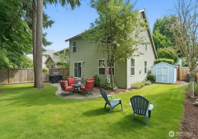 Photo 4 of Sale Pending at 24131 235th Avenue SE, Maple Valley, WA 98038 | MLS# NWM2550389 | Listing updated on 2026-09-25