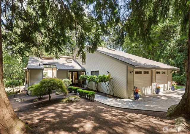 Photo 1 of Sale Pending at 28536 Ne Tolt Hl Rd, Carnation, WA 98014 | MLS# NWM2550422 | Listing updated on 2026-09-27