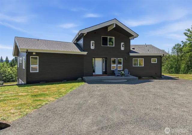 Photo 2 of Single family home for sale at 262 Bunker Hl Rd, Longview, WA 98632 | MLS# NWM2550437 | Listing updated on 2026-09-22
