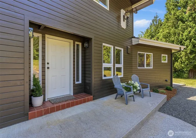 Photo 3 of Single family home for sale at 262 Bunker Hl Rd, Longview, WA 98632 | MLS# NWM2550437 | Listing updated on 2026-09-22