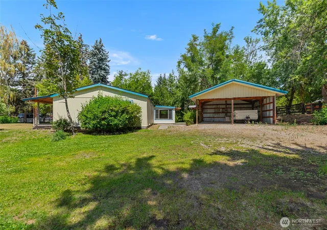 Photo 2 of Sale Pending at 2315 Nw Alan Ave, East Wenatchee, WA 98802 | MLS# NWM2550466 | Listing updated on 2026-09-25