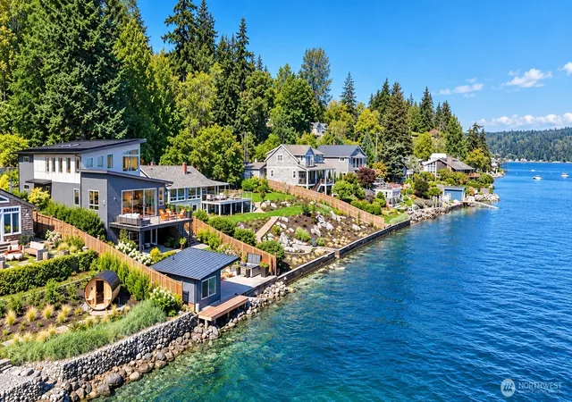 Photo 3 of Single family home for sale at 3154 Point White Dr Ne, Bainbridge Island, WA 98110 | MLS# NWM2550475 | Listing updated on 2026-09-23