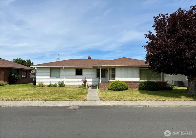Photo 1 of Single family home for sale at 511 E 2nd Avenue, Odessa, WA 99159 | MLS# NWM2550514 | Listing updated on 2026-09-22