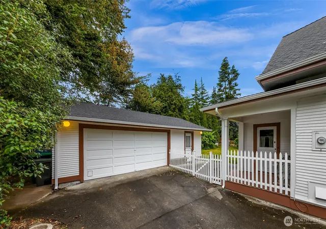 Photo 3 of Single family home for sale at 27116 82nd Drive Nw, Stanwood, WA 98292 | MLS# NWM2550566 | Listing updated on 2026-09-17