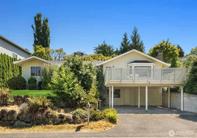 Photo 1 of Sale Pending at 4744 44th Avenue Ne, Seattle, WA 98105 | MLS# NWM2550577 | Listing updated on 2026-09-25