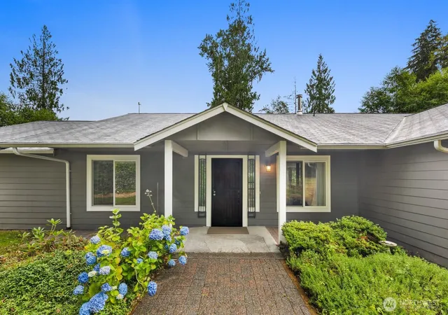 Photo 2 of Sale Pending at 27526 178th Place Se, Monroe, WA 98272 | MLS# NWM2550593 | Listing updated on 2026-10-02