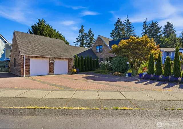 Photo 2 of Single family home for sale at 16515 39th Avenue E, Tacoma, WA 98446 | MLS# NWM2550606 | Listing updated on 2026-09-22