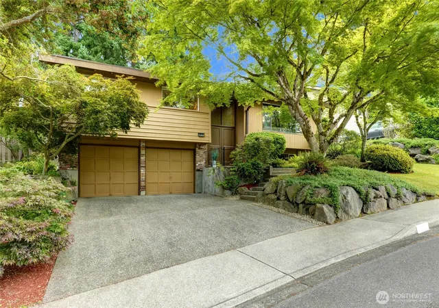 Photo 2 of Sale Pending at 14860 Ne 13th Street, Bellevue, WA 98007 | MLS# NWM2550611 | Listing updated on 2026-08-26