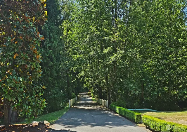 Photo 3 of Sale Pending at 3820 140th Avenue Ne, Bellevue, WA 98005 | MLS# NWM2550629 | Listing updated on 2026-09-25
