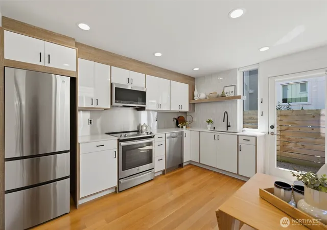 Photo 2 of Townhouse for sale at 3645 22nd Avenue W #G, Seattle, WA 98199 | MLS# NWM2550642 | Listing updated on 2026-09-25