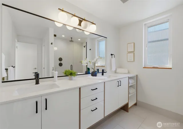 Photo 4 of Townhouse for sale at 3645 22nd Avenue W #G, Seattle, WA 98199 | MLS# NWM2550642 | Listing updated on 2026-09-25