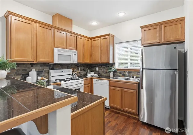Photo 4 of Townhouse for sale at 4736 Delridge Way SW #B, Seattle, WA 98106 | MLS# NWM2550653 | Listing updated on 2026-09-22