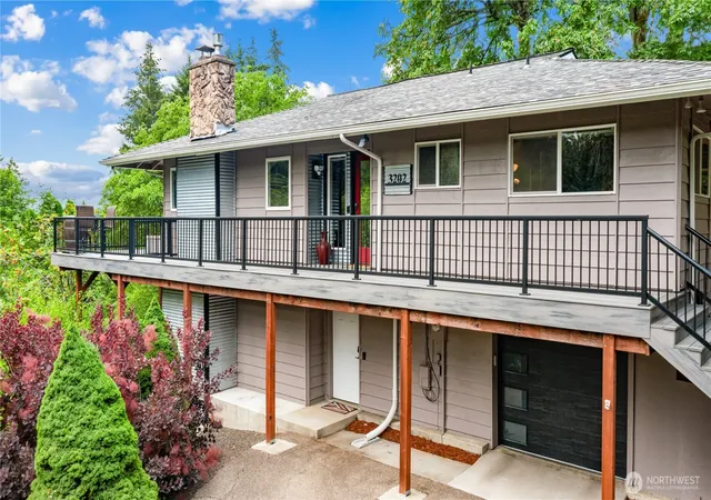 Photo 1 of Sale Pending at 3202 19th Street, Bremerton, WA 98312 | MLS# NWM2550666 | Listing updated on 2026-09-28