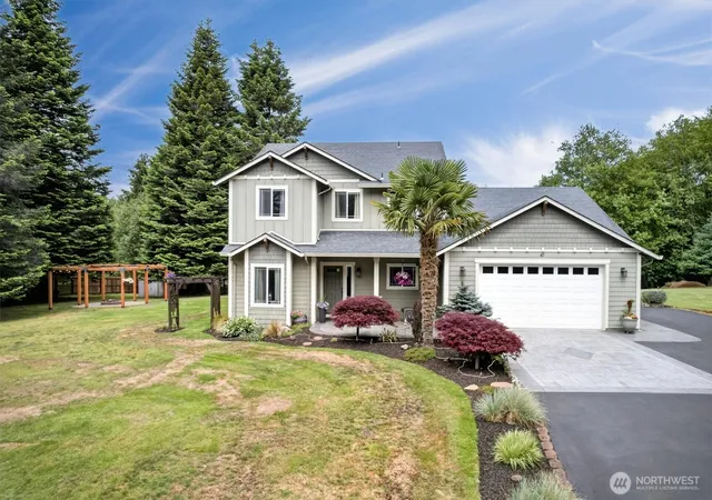 Photo 2 of Single family home for sale at 47 Sun Crst Ln, Cathlamet, WA 98612 | MLS# NWM2550689 | Listing updated on 2026-09-22