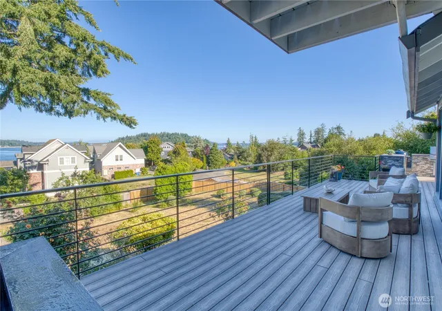 Photo 4 of Single family home for sale at 2827 Moorelands Dr NW, Gig Harbor, WA 98335 | MLS# NWM2550704 | Listing updated on 2026-10-09