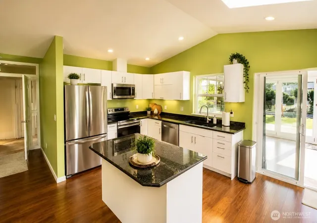 Photo 3 of Single family home for sale at 744 Se Evergreen Ave, Ocean Shores, WA 98569 | MLS# NWM2550714 | Listing updated on 2026-10-01