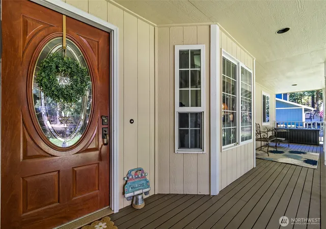 Photo 3 of Single family home for sale at 21827 Crest Ln Se, Yelm, WA 98597 | MLS# NWM2550736 | Listing updated on 2026-09-30